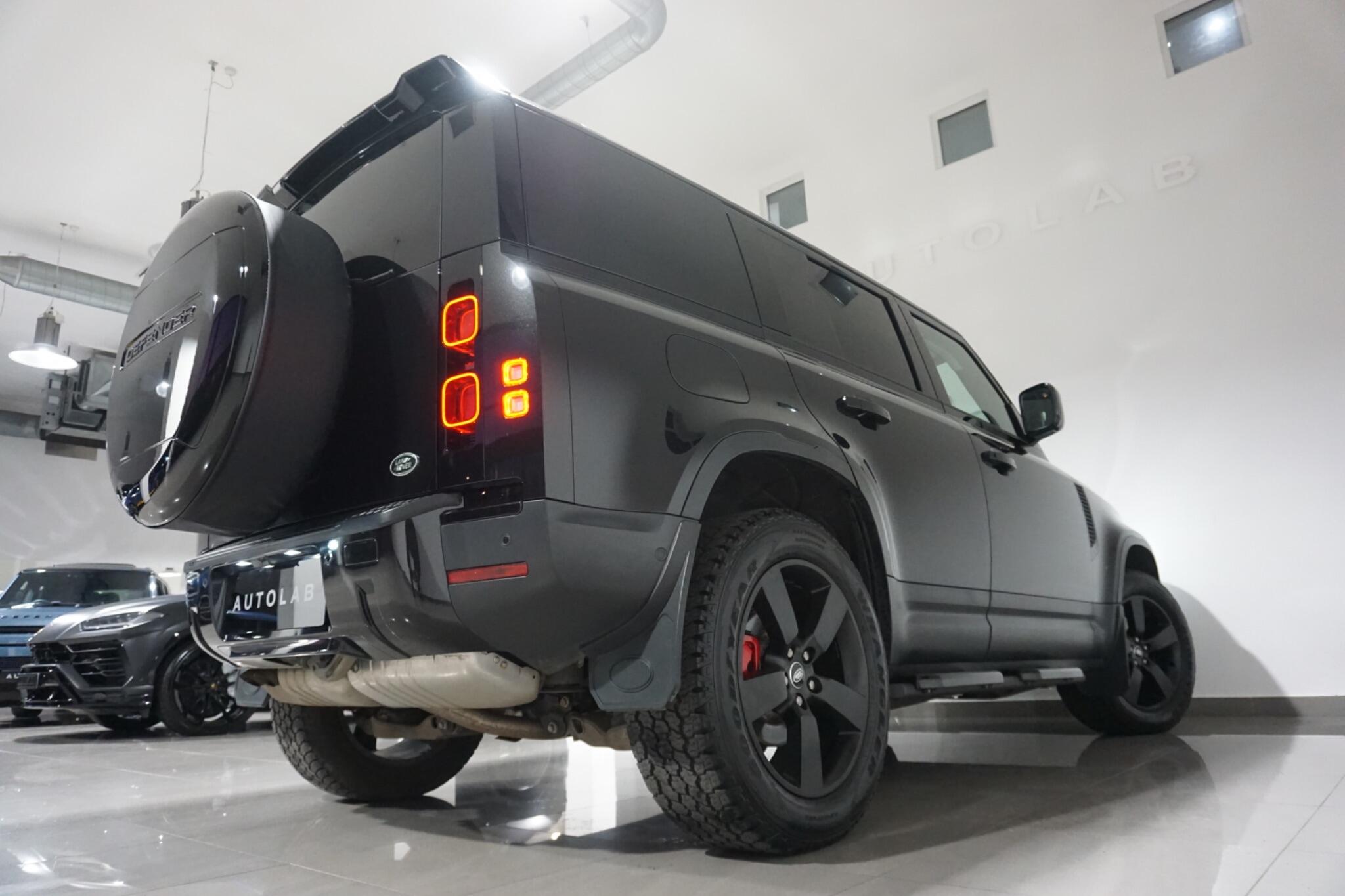 Land Rover Defender 110 3.0 D250 MHEV HSE Hard Top SUV 5dr Diesel Auto 4WD MWB Euro 6 (s/s) (250 ps)